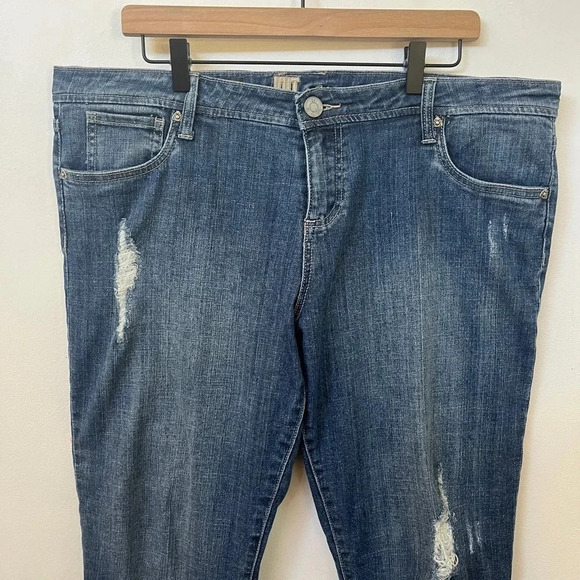 Kut From the Kloth Sz 16 Celine Slouchy Boyfriend Jeans Distressed Medium Wash - Picture 2 of 11